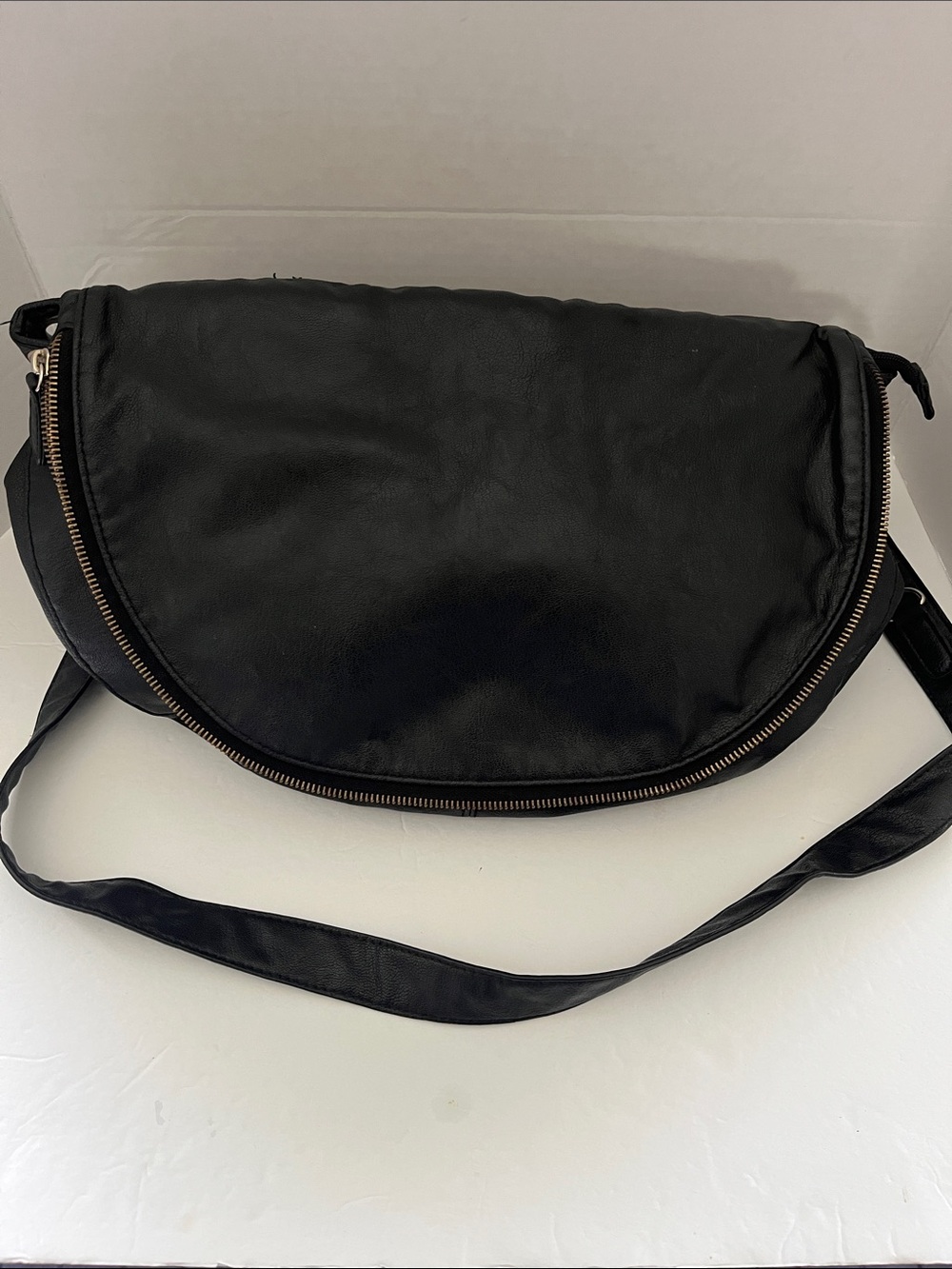 Aldo Black Crescent Zip-Trim Crossbody Bag
